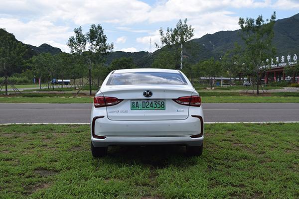 電動(dòng)汽車?yán)m(xù)航大PK 400km續(xù)航純電動(dòng)汽車匯總 你更喜歡？