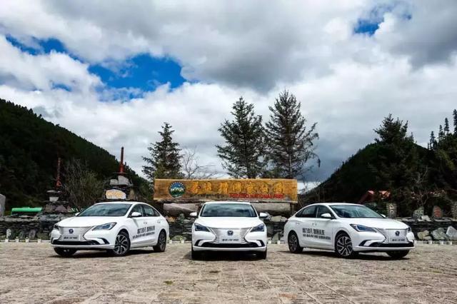 試駕長(zhǎng)安逸動(dòng)EV460 等速續(xù)航實(shí)測(cè)高達(dá)560KM