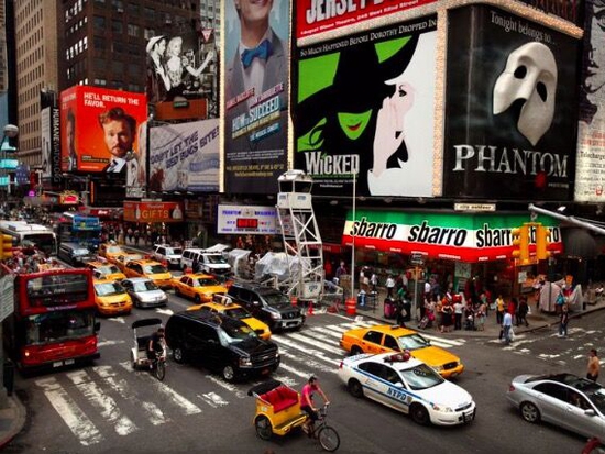 响应环保号召 纽约公车将使用2000辆电动车