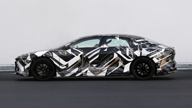 特斯拉不再孤单！Lucid纯电动车谍照曝光