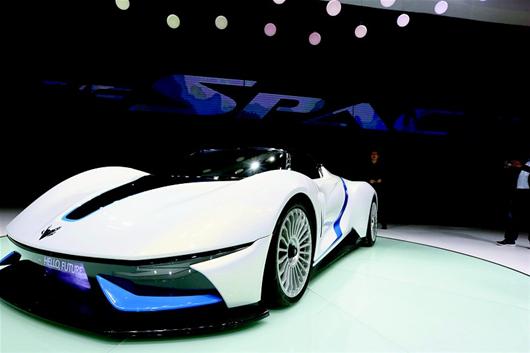 图文：政策助推 新能源汽车“动力”十足