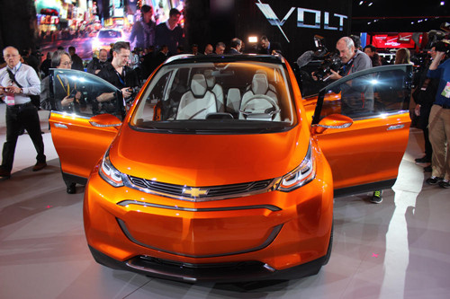 研究：特斯拉与LG化学领先车电池科技竞赛