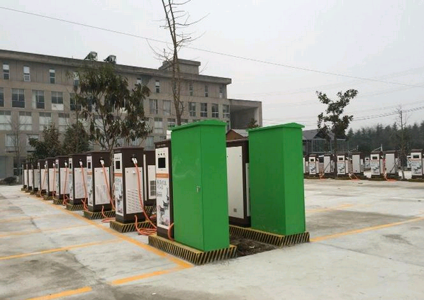 白下高新园区 建成电动汽车充电桩集群