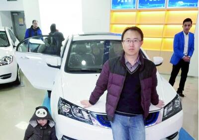 “苏宁卖电动汽车，实在太方便”