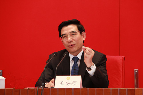 北京不会采纳混动汽车，不出台“有位购车”