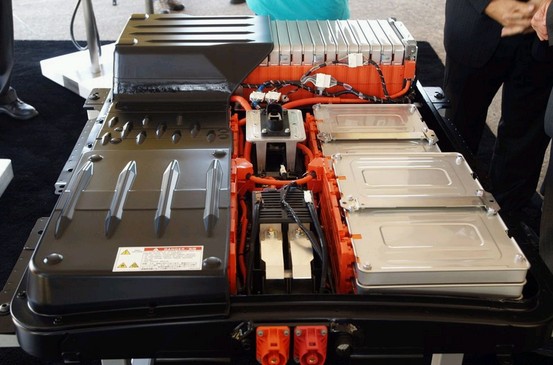 专家：未来三年动力锂电池市场将面临洗牌