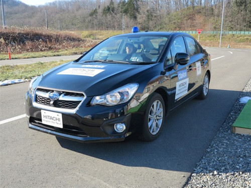 日立测自动驾驶 欲实现加速减速及转向