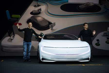 LeSEE概念车亮相 定位高端D级互联网无人电动汽车