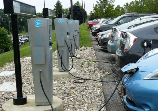 上海新能源汽车补贴引入退坡机制 提高补贴门槛