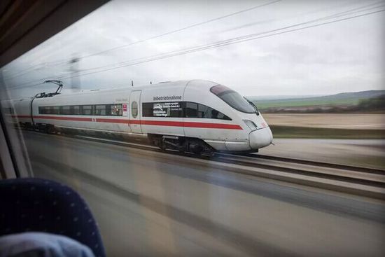 德铁路公司拟引入自动驾驶车 便于中转接驳