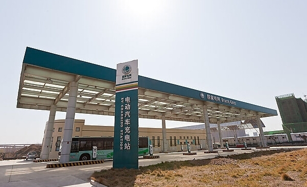 推广电动汽车建设充电桩不如租动力电池