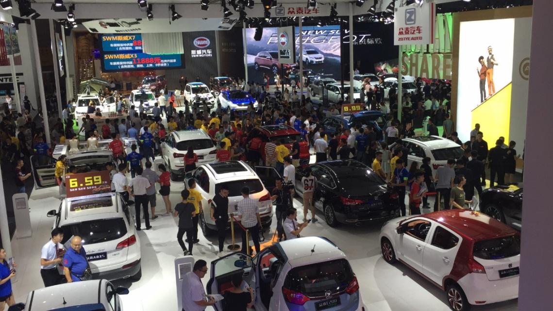 众泰云100plus匠心品质实力惊艳成都展