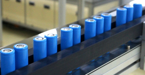 电池容量更大 21700电池兴起与未来展望