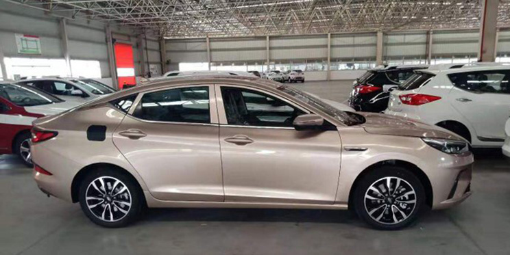 曝江淮A432实车谍照 将于9月5日亮相