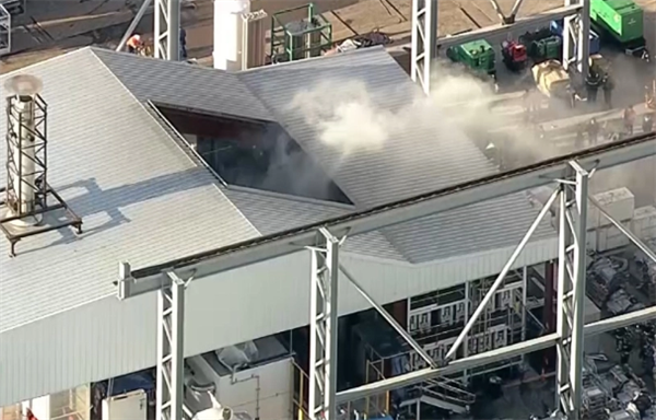 特斯拉加州工厂突发火灾 生产未受影响
