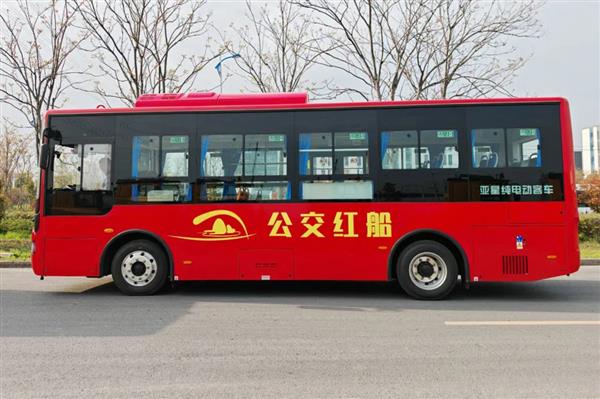 亚星星巴纯电客车成为公交红船 淇县打造“人民满意公交”