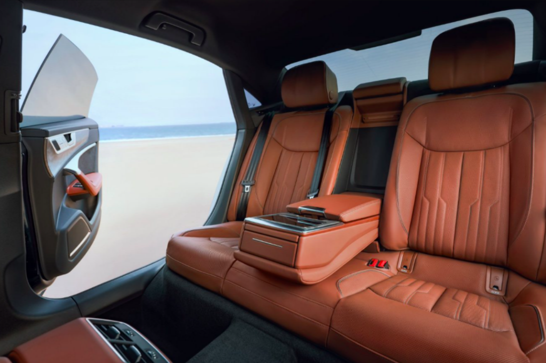 quattro 45 周年,上汽奥迪 A7L 凭实力 “出圈”