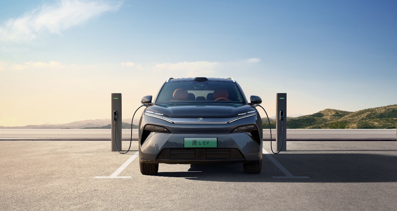 为大家庭而来,比亚迪划时代旗舰SUV唐L震撼上市,售价22.98万~28.98万元