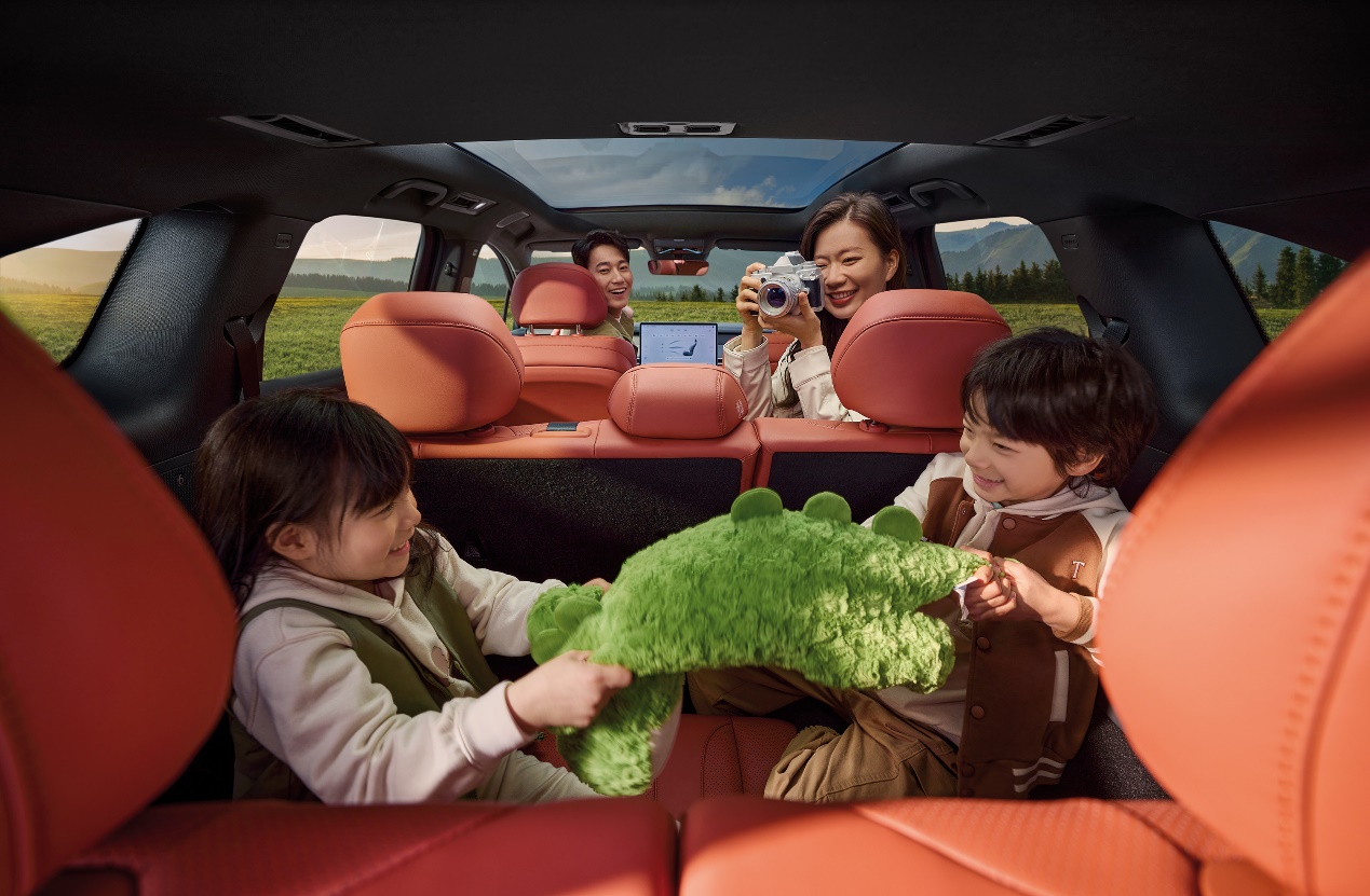 为大家庭而来,比亚迪划时代旗舰SUV唐L震撼上市,售价22.98万~28.98万元