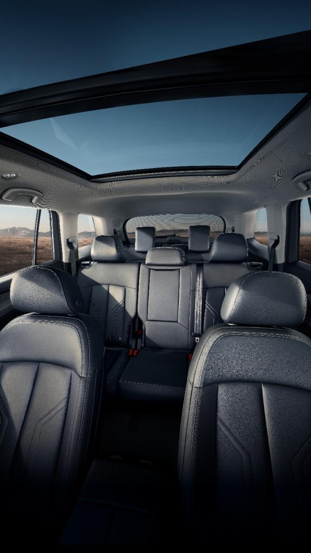 上汽奥迪Q6 quattro纪念版VS沃尔沃XC90:家用豪华谁更值得入手?