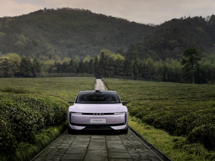 奥迪 E5 Sportback:光影哲学与技术革新的“美美与共”实践