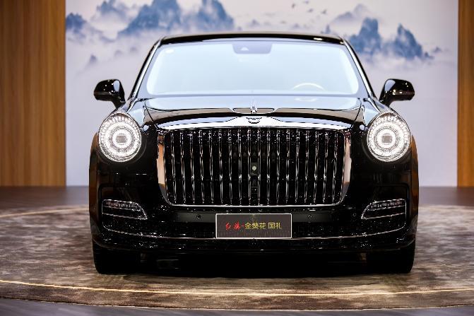 荣贯东方 礼献香江 鼎级国车闪耀2025香港车博会