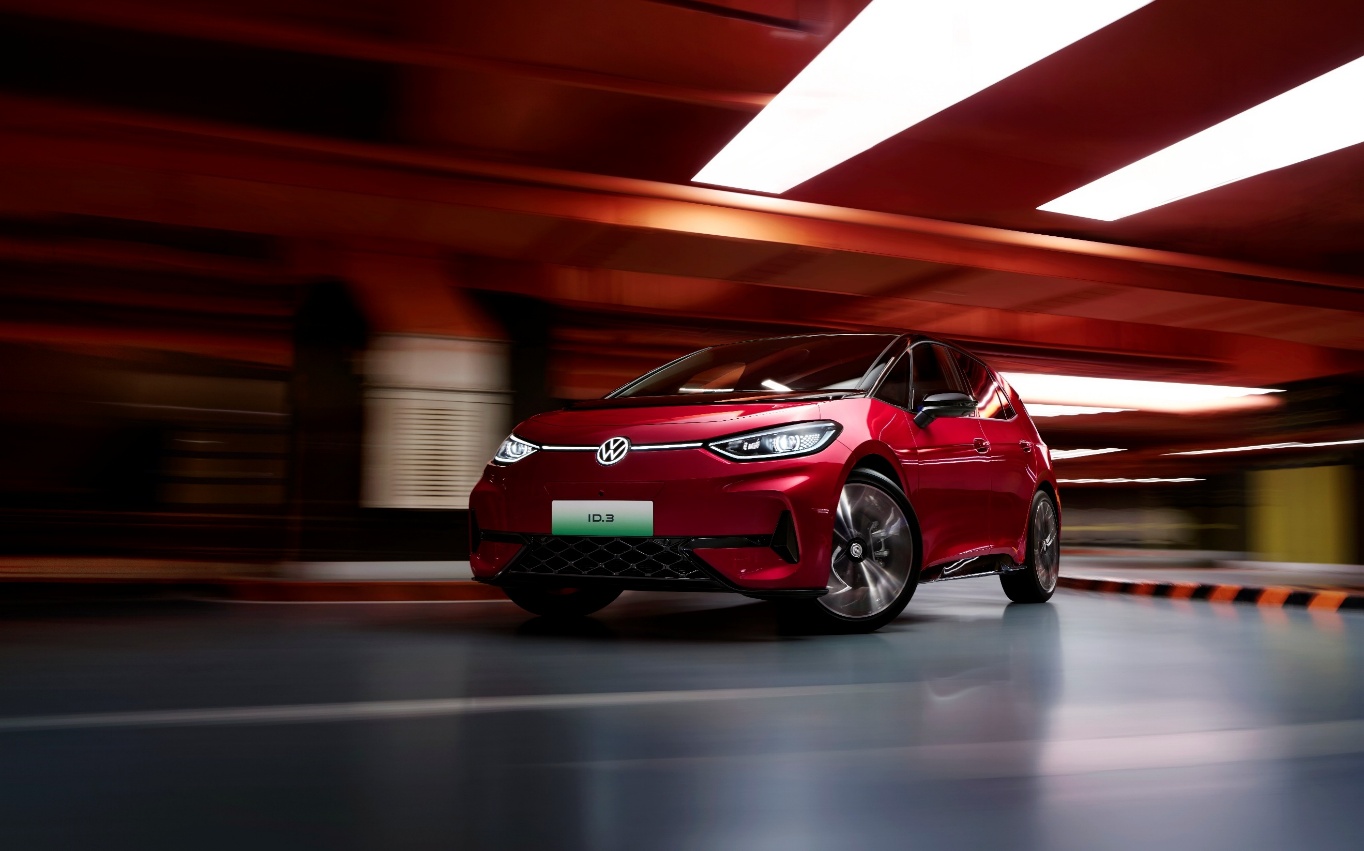 ID.3 GTX套件款重磅上市 上汽大众2025 ID.Festival与用户玩在一起