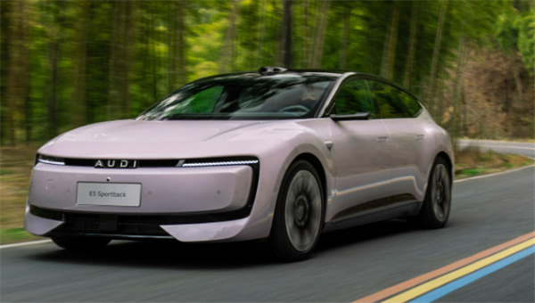 奥迪这台纯电新车，藏着太多「反套路」？