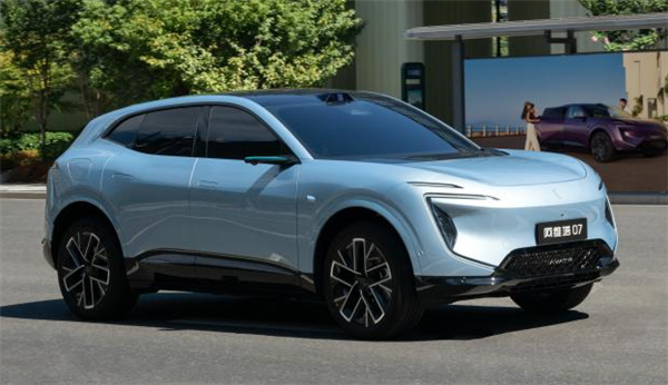 华为智驾全系标！新款阿维塔 07 拔高入门？