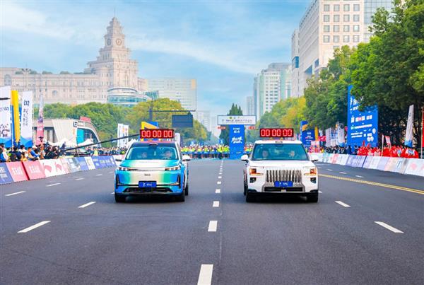 10月销量再破纪录！吉利汽车·2025杭州马拉松正式开跑