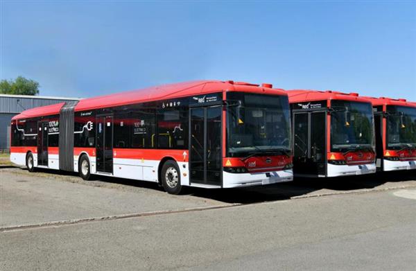 比亚迪为智利交付史上规模最大的铰接式电动公交车队