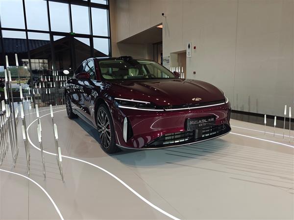 售价17.19万元起 风云A9L光辉（四驱）正式上市