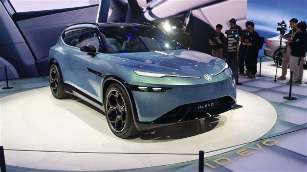 2025广州车展：ID.EVO概念车=量产与众08，800V+纯视觉 NOA明年一季度开卖？