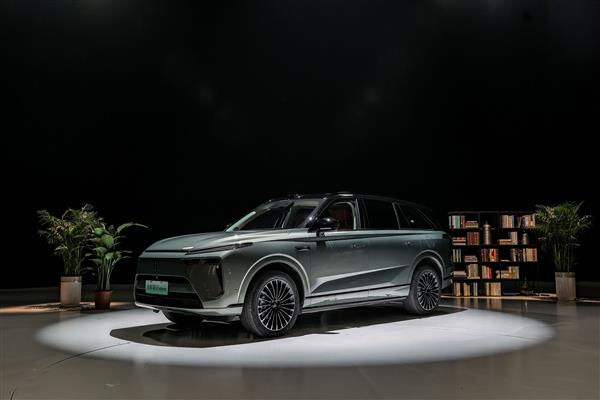 长城汽车VLA大模型正式上车，魏牌全新蓝山智能进阶版全网首测CP Master辅助驾驶 