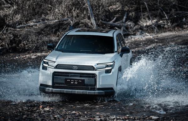 限时焕新价＋国补＋厂补至高省3.58万，全新荣放迎来抄底时刻