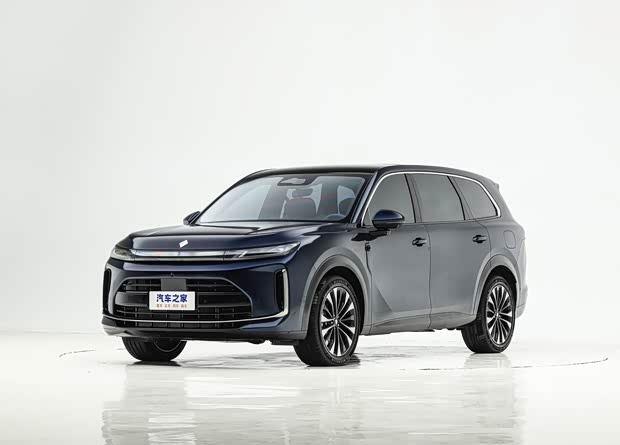 五菱与华为合作首款旗舰车型华境S实车曝光 定位大型六座SUV