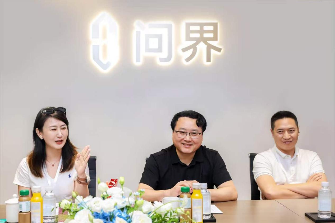 用户认可才提车！问界M8用户在工厂验收交付仪式圆满举行